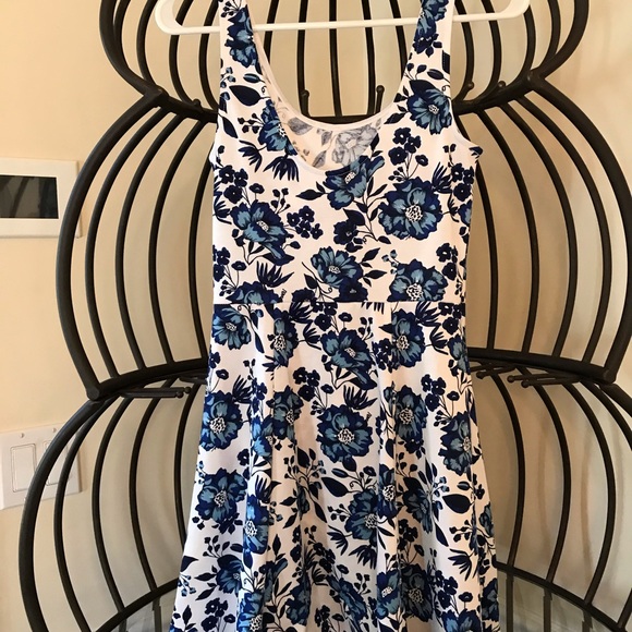 Summer dress size 6 blue - Picture 4 of 5